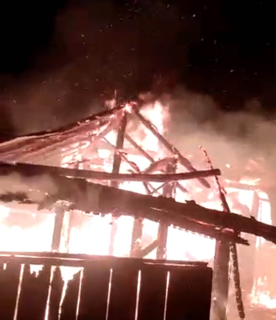 incendiu violent Iaslovaț